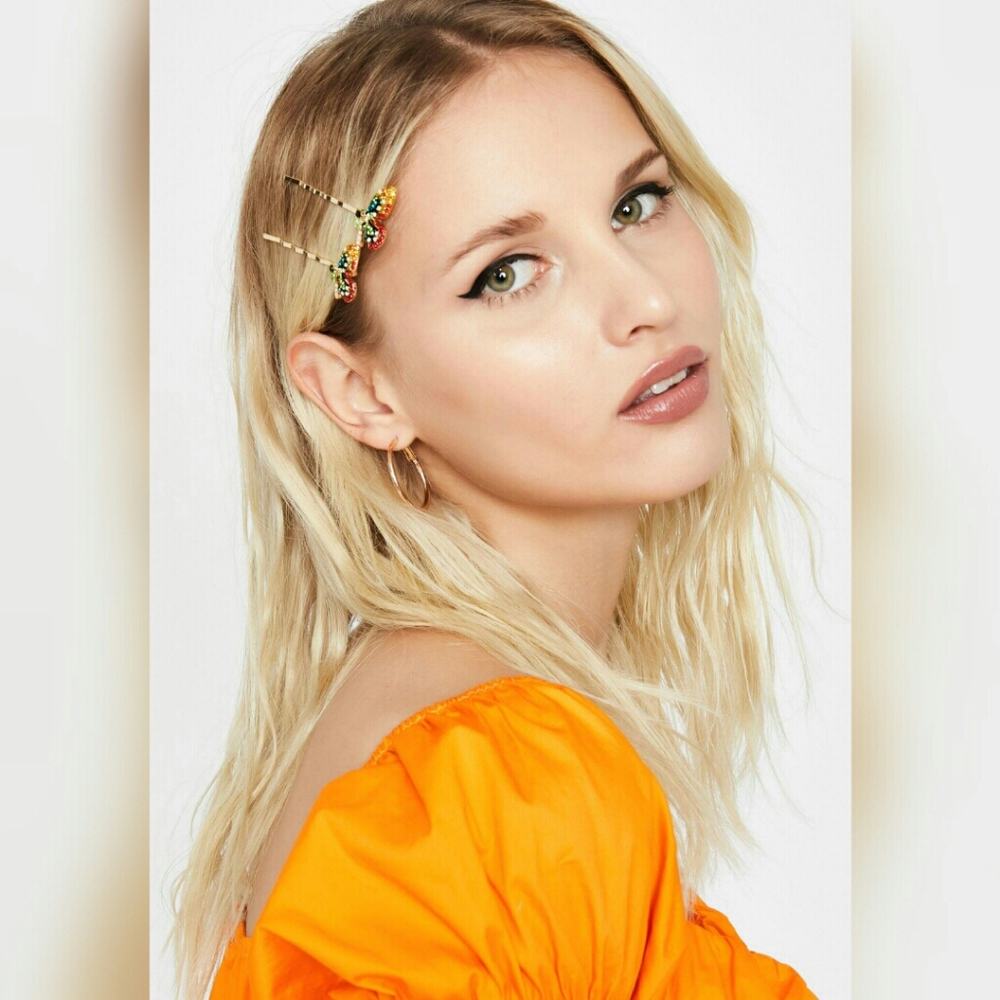 Stunning butterfly hair pins. Perfect for a party.
